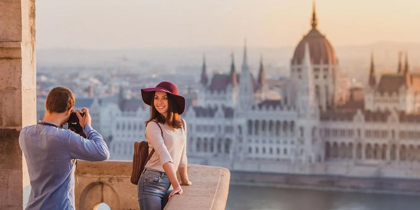 Apartament Chic Central 1Br Retreat Near New York Cafe With View Budapesta Ungaria
